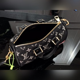 Сумка LV KEEPALL XS через плечо Раннее весна 2022 года ознаменов
