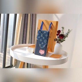LV Модель M81107 Кошелек на молнии ZIPPY VERTICAL Этот вертикальн