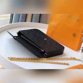 LV POCHETTE FELICIE Сумка Модель M64065 Элегантная и компактная 