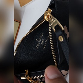 LV Кошелек для ключей Модель M80885 Черный с шелкографией Элегант