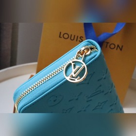 LV Кошелек на молнии Модель M81510 Изготовлен из кожи ягненка с т