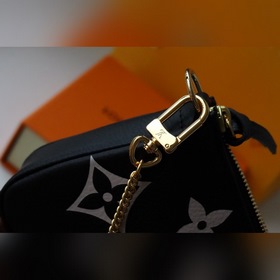 LV Mini Pochette Accessoires клатч, модель M80732 Сумка Mini Poc