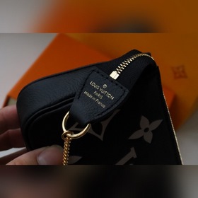 LV Mini Pochette Accessoires клатч, модель M80732 Сумка Mini Poc