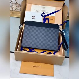 Сумка LV Standing Pouch, модель N64612, черный Эта сумка Standin