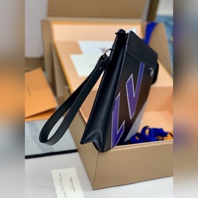 LV Модель M81310 STANDING POUCH Сумка-клатч с вышивкой Эта сумка 