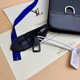 LV Модель M81310 STANDING POUCH Сумка-клатч с вышивкой Эта сумка 