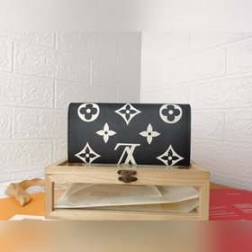 LV SARAH Кошелек в форме конверта Модель： M80496/61182/60531 Это