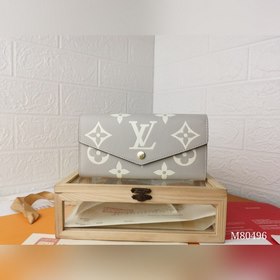 LV SARAH Кошелек в форме конверта Модель： M80496/61182/60531 Это