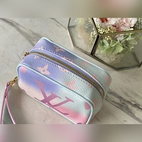 LV  Модель M81339 Spring in the City Капсульная коллекция «True 