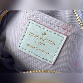 LV  Модель M81339 Spring in the City Капсульная коллекция «True 