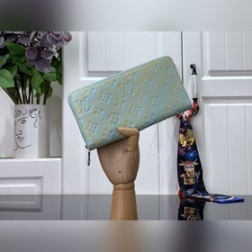 LV ZIPPY одностворчатый кошелек Star, модель M81466, зеленый с ти