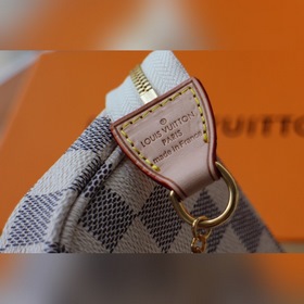 LV Маджонг сумка с цепочкой Модель M58009 Эта сумка для аксессуар