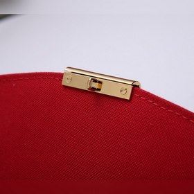 LV Лазерная фурнитура Сумка Croisette Модель： N41581 Эта небольш
