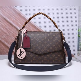 Сумка LV Beaubourg Модель： M43953 Сумка Beaubourg изготовлена из