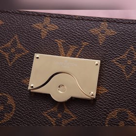 Сумка LV Cluny BB Модель： M43982 Эта сумка Cluny BB изготовлена и