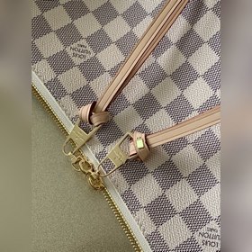 Сумка LV Beaubourg Hobo среднего размера Изготовлена из кожи Mono