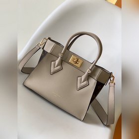 LV ON MY SIDE Маленькая сумка Модель M57728 Черный Модель M57729