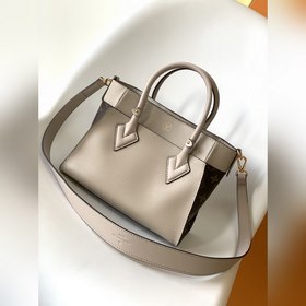 LV ON MY SIDE Маленькая сумка Модель M57728 Черный Модель M57729 