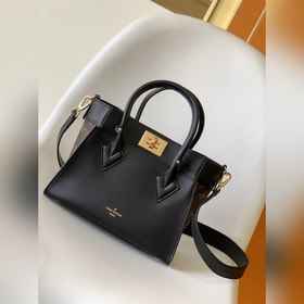 LV ON MY SIDE Маленькая сумка Модель M57728 Черный Модель M57729