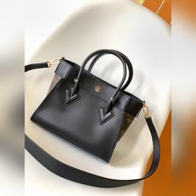 LV ON MY SIDE Маленькая сумка Модель M57728 Черный Модель M57729 
