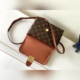 LV модель M44654, коричневый, сумка через плечо Кожа является под