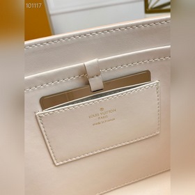 Сумка LV Twist One Handle, модель M57090, полностью из кожи с тек