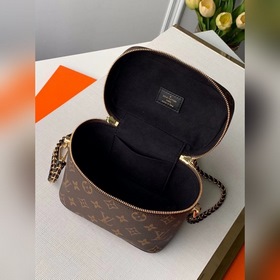 LV косметичка с цепочкой Модель M45165 Косметичка на цепочке с я