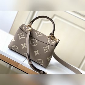 Сумка LV Madeleine BB, модель M46008, черная с тиснением, маленьк