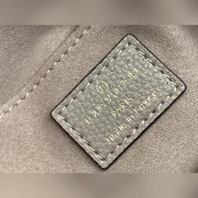 Сумка LV Madeleine BB, модель M46008, черная с тиснением, маленьк