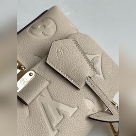 Сумка LV Madeleine BB, модель M46008, черная с тиснением, маленьк
