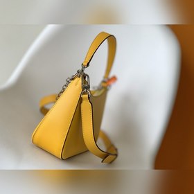 LV Marelle сумка через плечо из кожи первого слоя, модель M59488,