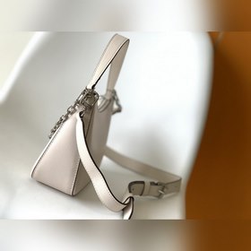 LV Marelle сумка через плечо из кожи первого слоя, модель M80688,
