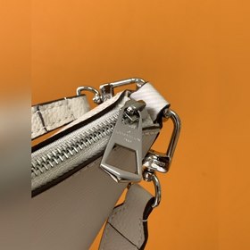 LV Marelle сумка через плечо из кожи первого слоя, модель M80688,