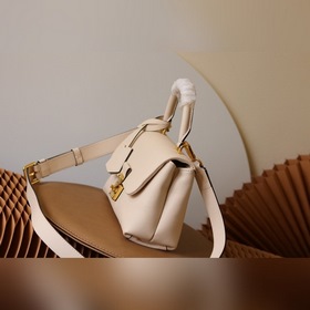LV Madeleine BB сумка, модель M46008, белая с шелкографией Серия