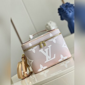 LV Модель M80357 NICE BB Косметичка Эта косметичка Nice BB выполн