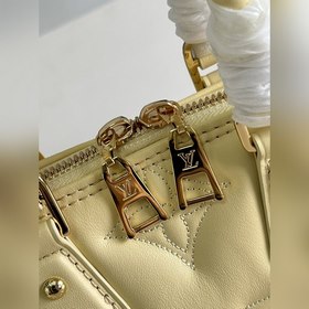 LV Alma BB сумка, модель M59821, желтая Сумка Alma BB воплощает 