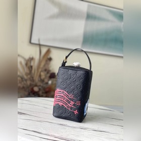 Сумка LV Cloakroom Dopp Kit, модель M58515 Сумка Cloakroom Dopp 