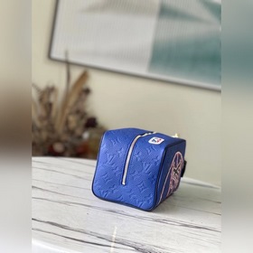 LV  Dopp Kit Туалетная сумка Модель M21106 Косметичка Dopp Kit 
