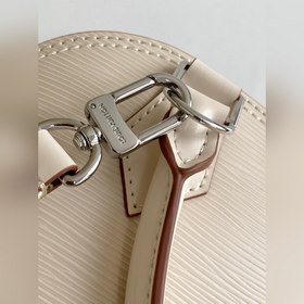 LV Alma BB сумка, модель M58706, бежевый Сумка Alma BB из яркой к