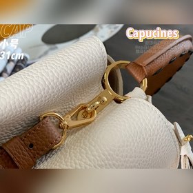 Средняя сумка LV Capucines, модель M58575, белый леопардовый прин