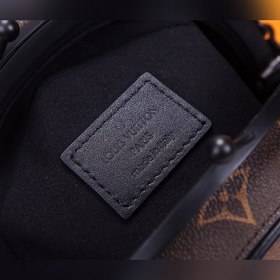LV Boursicot Bote Chapeau Сумка Модель： M45280 Интерпретация моти