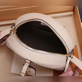 LV Boite Chapeau Souple Маленькая сумка Модель： M45167 Арт-директ