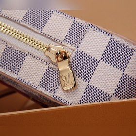 LV Neokapi Вертикальная сумка Модель： N60360 Эта сумка прямоуголь