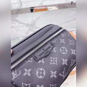 LV Весенняя и летняя ограниченная серия сумок через плечо, подход