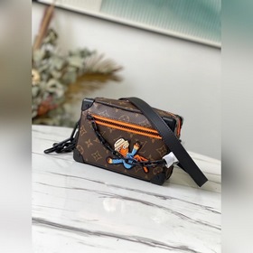 LV вышитая сумка на цепочке, модель M80159 Эта сумка Mini Soft Tr