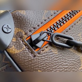 LV вышитая сумка на цепочке, модель M80159 Эта сумка Mini Soft Tr