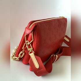 LV Модель M57792 Ярко-красная маленькая сумка с цепочкой через п