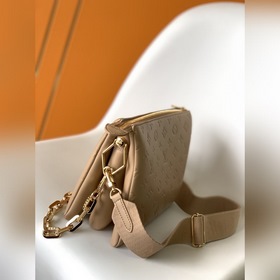 LV Модель M59278 Золотая сумка Coussin Small с цепочкой через пле
