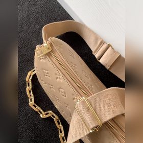 LV Модель M59278 Золотая сумка Coussin Small с цепочкой через пле