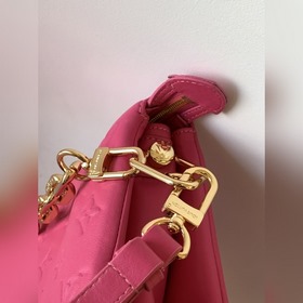 LV модель M59396, сумка Coussin BB в розовом цвете Сумка, предста